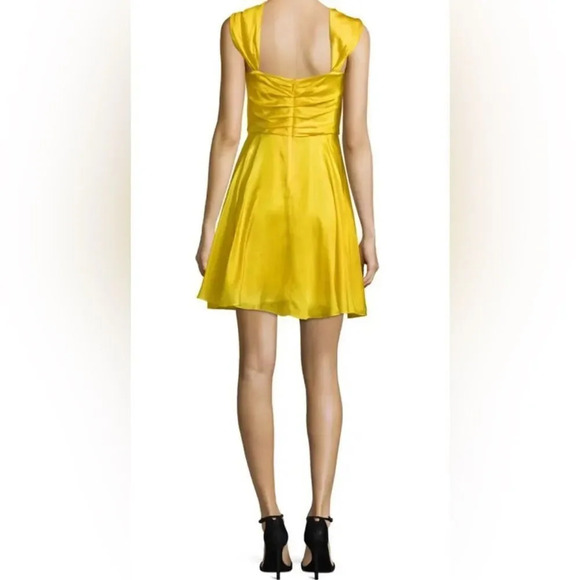 Halston Heritage 100% Silk Citron Yellow Dress Size 6 New With Tag - Picture 2 of 10